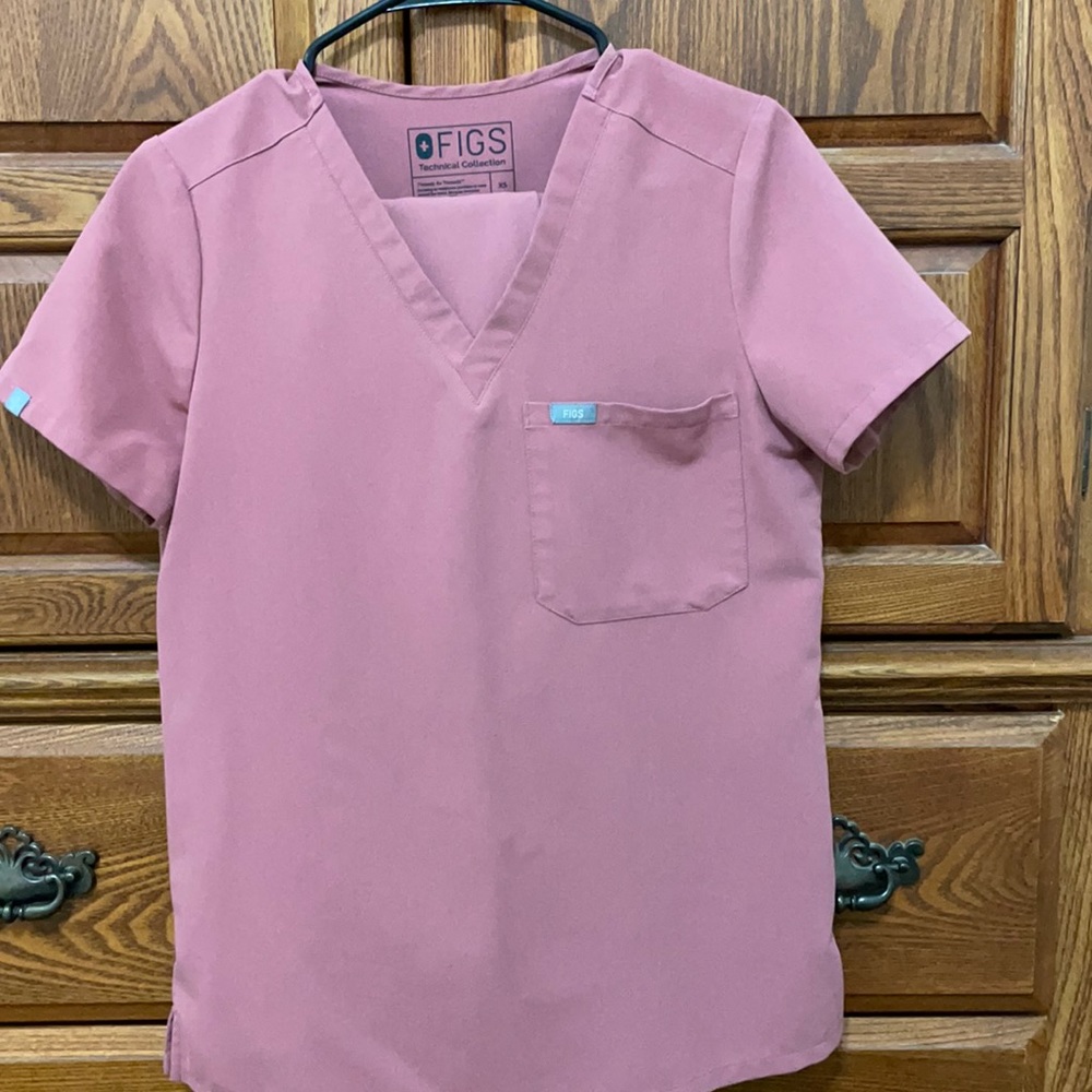 Figs Catarina Top in Mauve